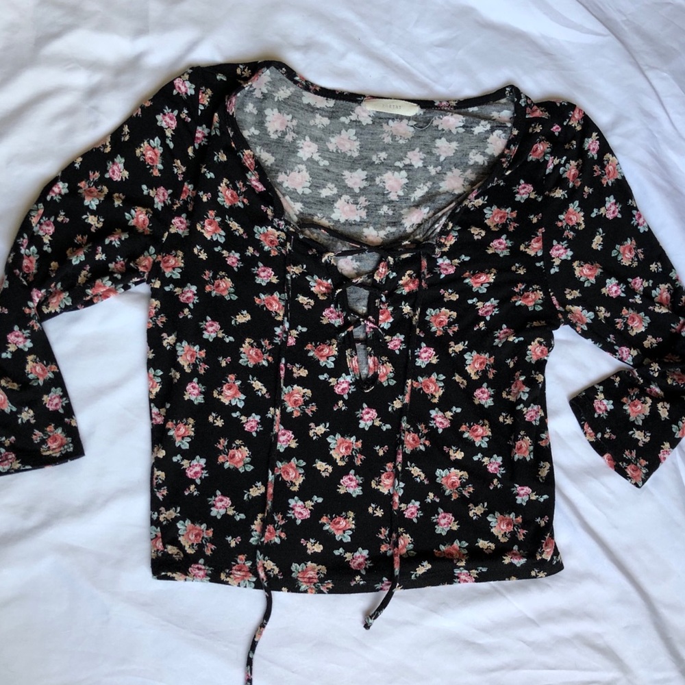 Crop Top - Picture 1 of 6